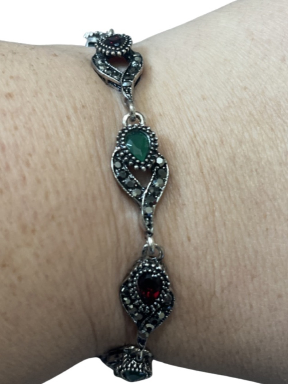 Vtg.Style Marcasite Link Bracelet Red Green Black Teardrop Stones SilverTone, 7”